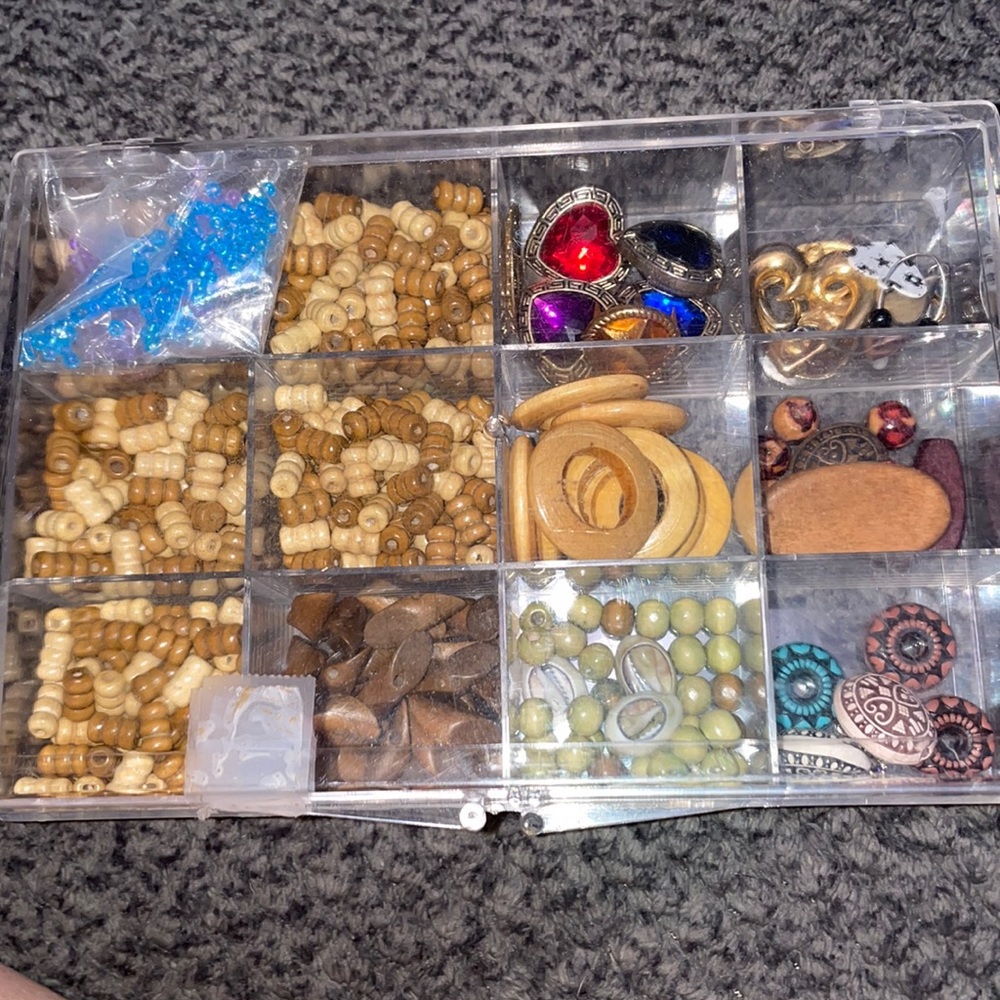 COPY - Vintage wooden beads and pendants